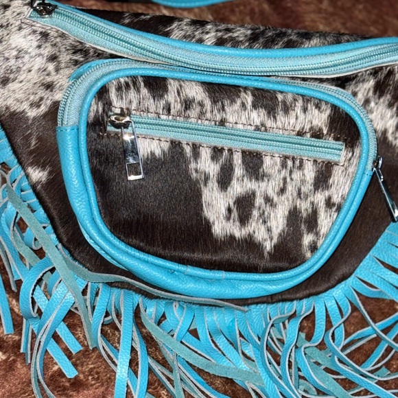 Turquoise & cowhide belt bag! - Picture 3 of 4